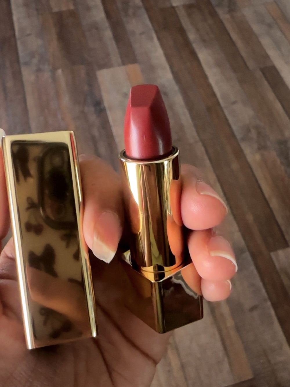 Hourglass lipstick